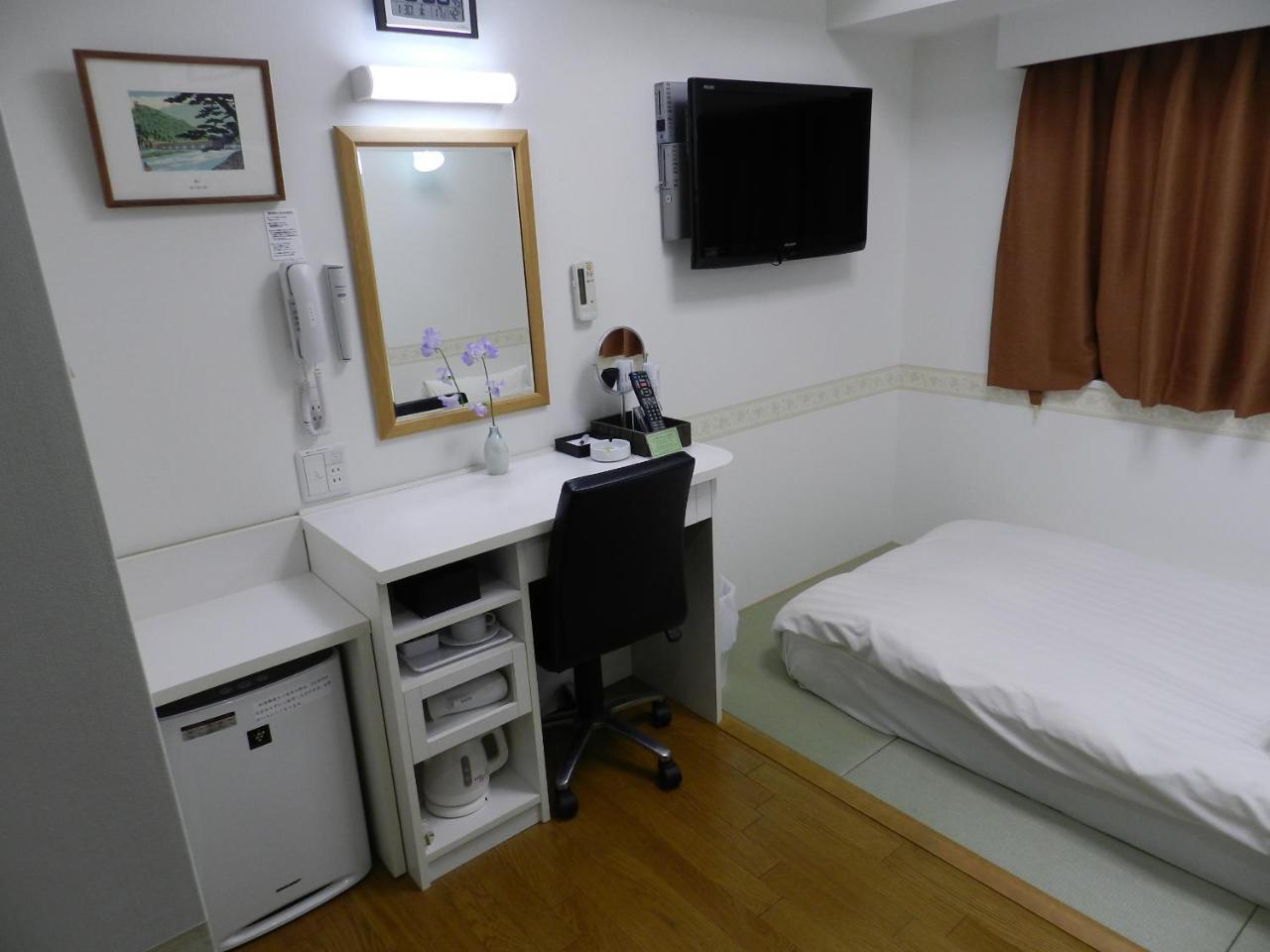Hotel Check In Shijokarasuma Quioto